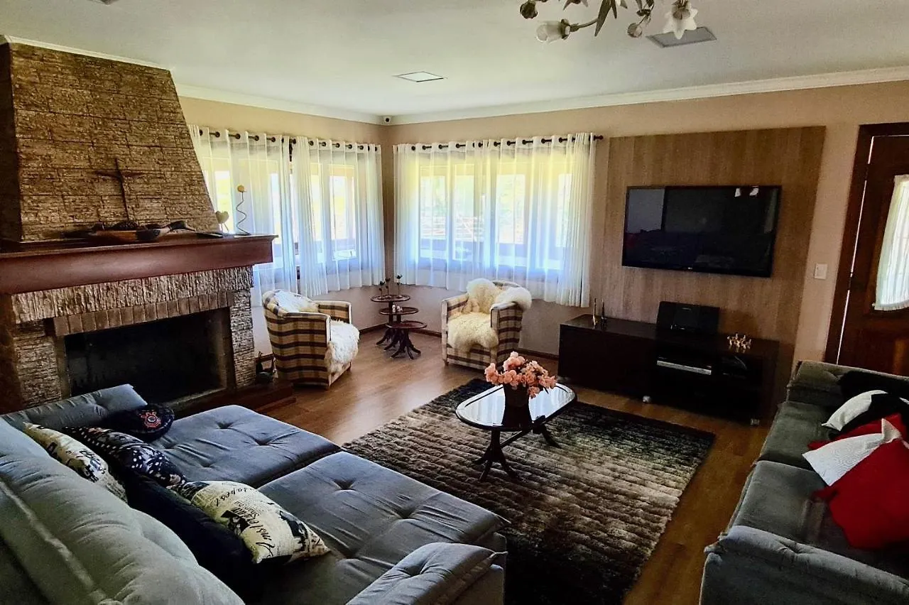 Holiday home Casa 4 Suites Em Bairro De Alto Padrao Proxima Ao Capivari Campos do Jordao