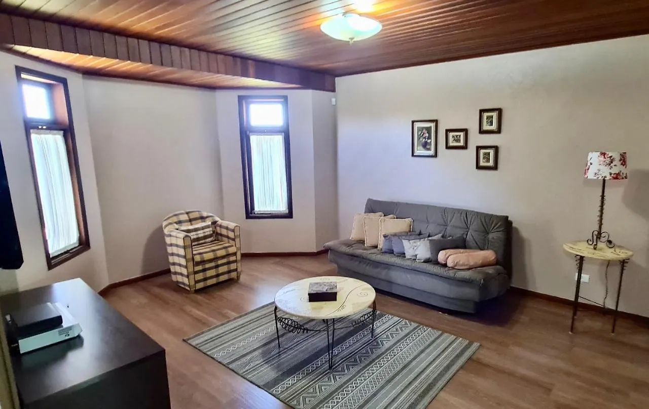 Holiday home Casa 4 Suites Em Bairro De Alto Padrao Proxima Ao Capivari Campos do Jordao